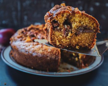 Bolo de Maça com Xarope de Bordo