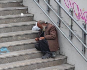 Thinking of Those with No Home for the Holiday
