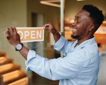 Según Encuesta, El Optimismo Prevalece entre los Propietarios de Negocios de Minorías