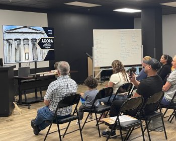 Nuevo Programa de Liderazgo Otorga Becas a Estudiantes de Secundaria en los Condados de Fairfield y Litchfield